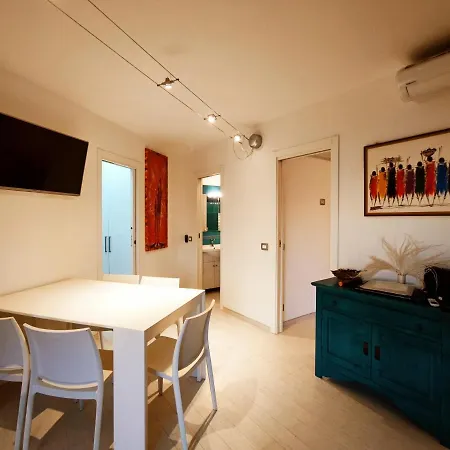 Casa Blusea 카스텔사르도