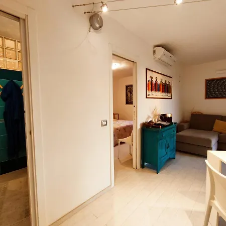 아파트 Casa Blusea 카스텔사르도